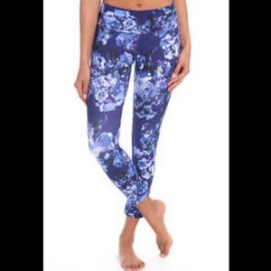 Lolë Eliana Cropped Leggings